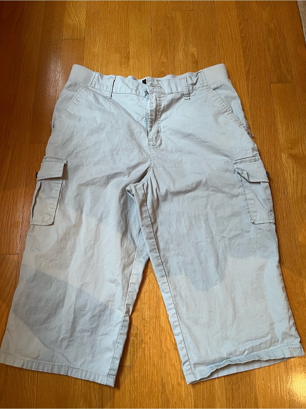 Lee light blue size 10 capris